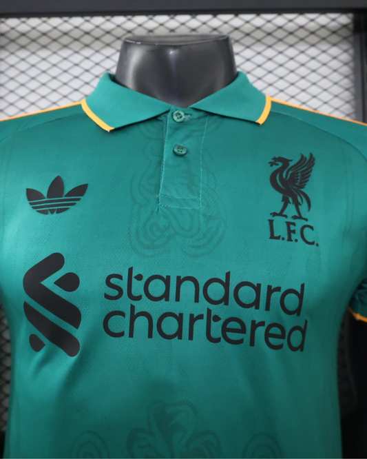 26/27 Liverpool Casual Retro Player Jersey - Slim Fit