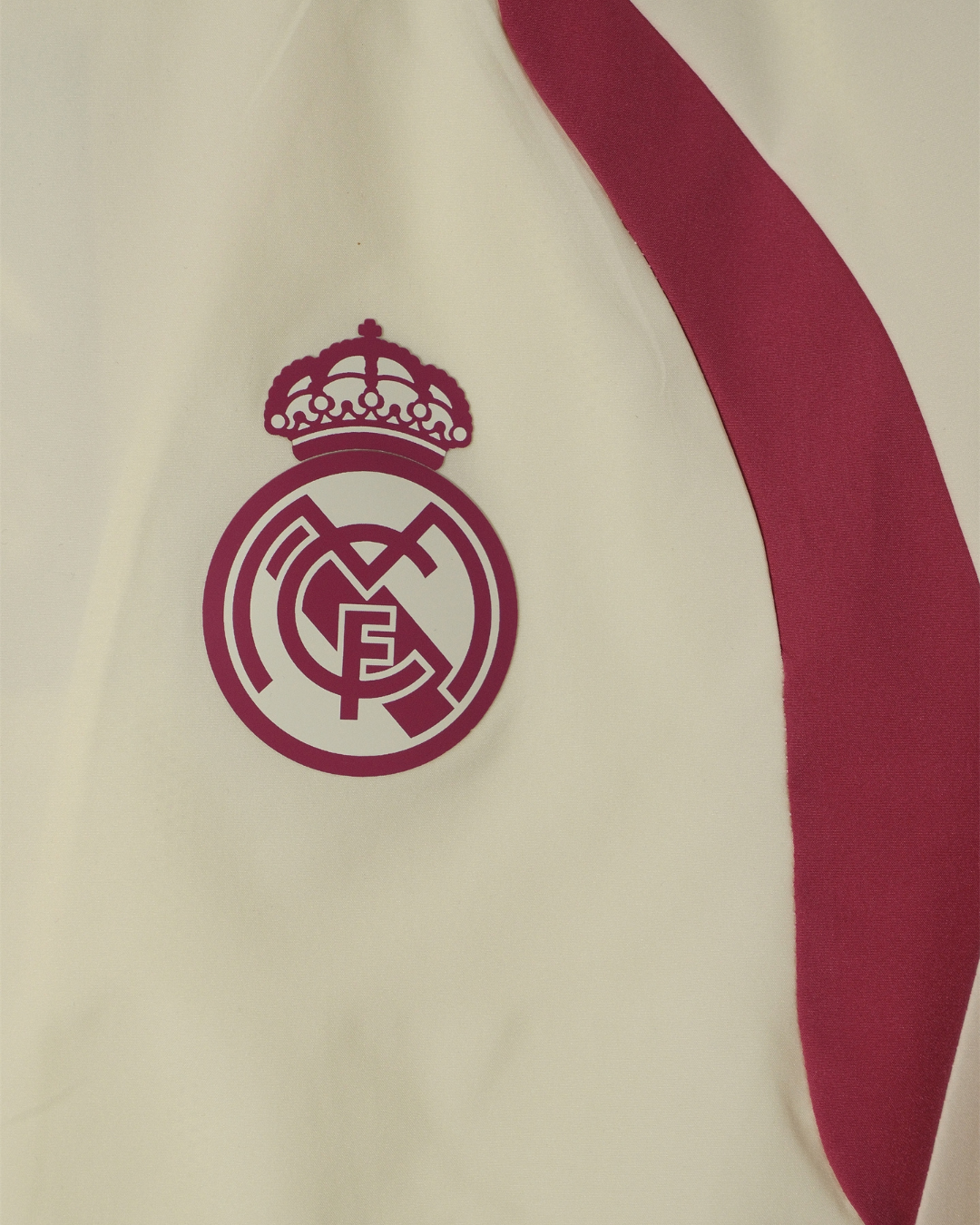 2026/27 Real Madrid Cream & Burgundy Hooded Windbreaker Jacket