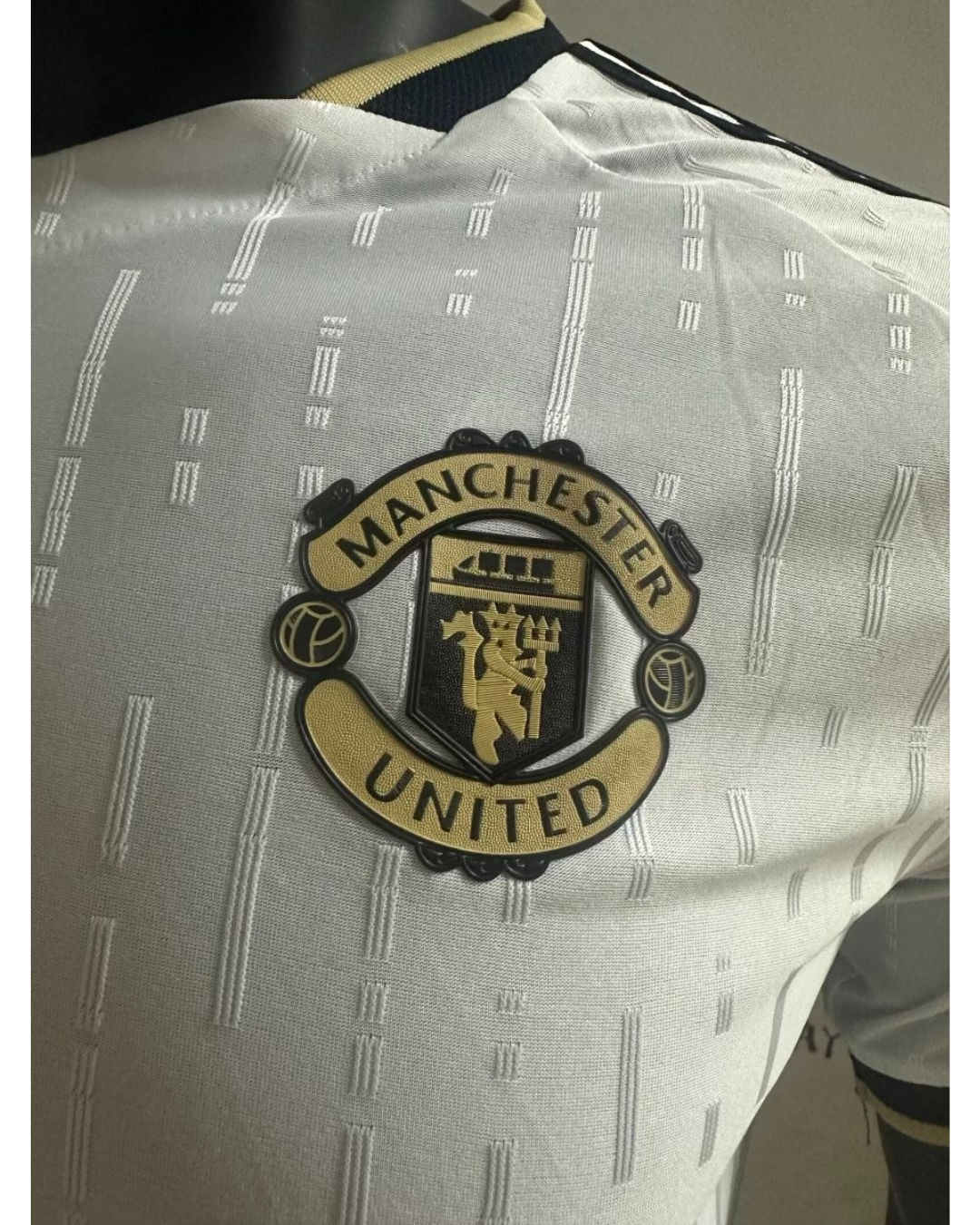 Camiseta de jugador de visitante blanca del Manchester United 2026/27 - Corte ajustado