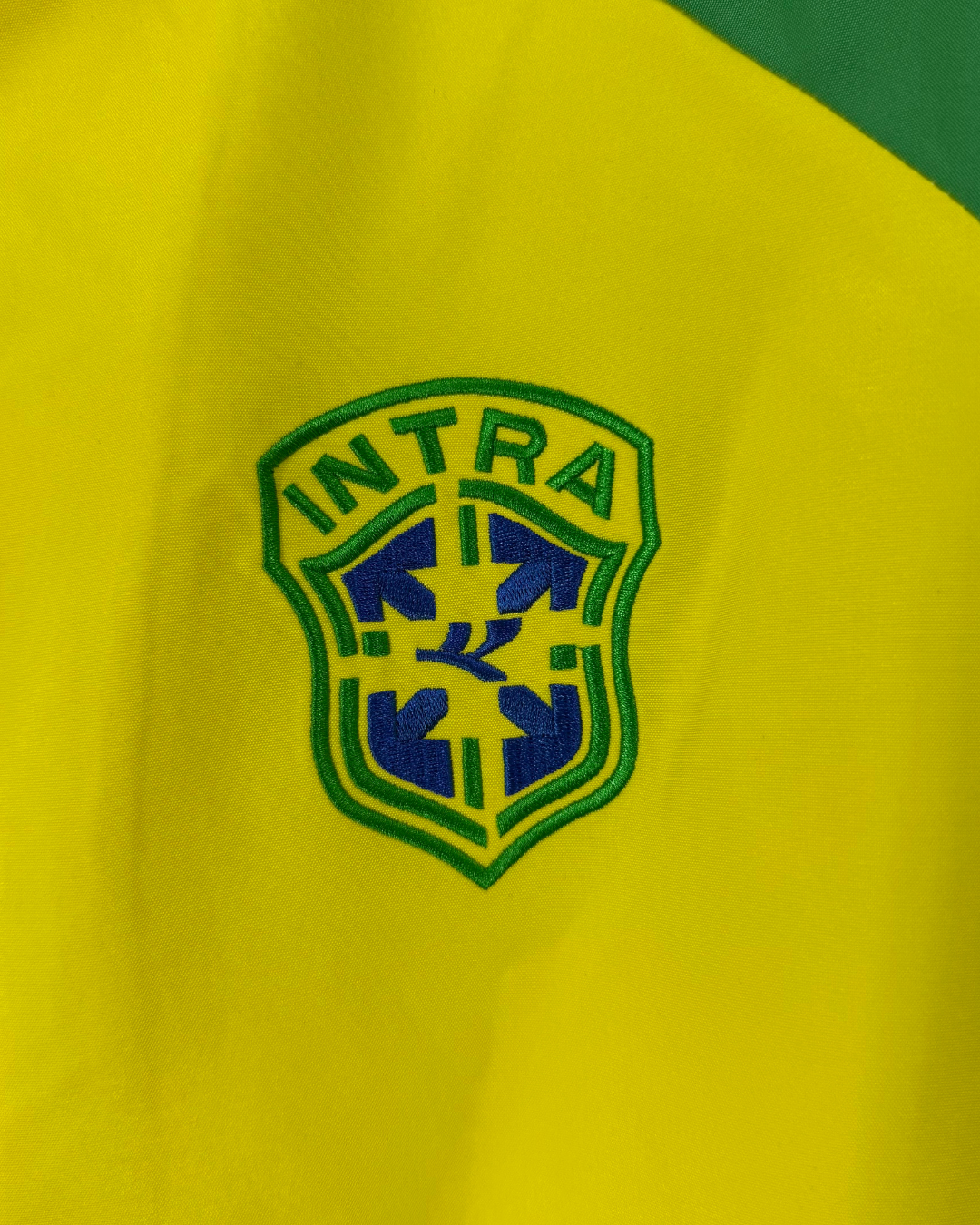 Brazil Intra windbreaker detail