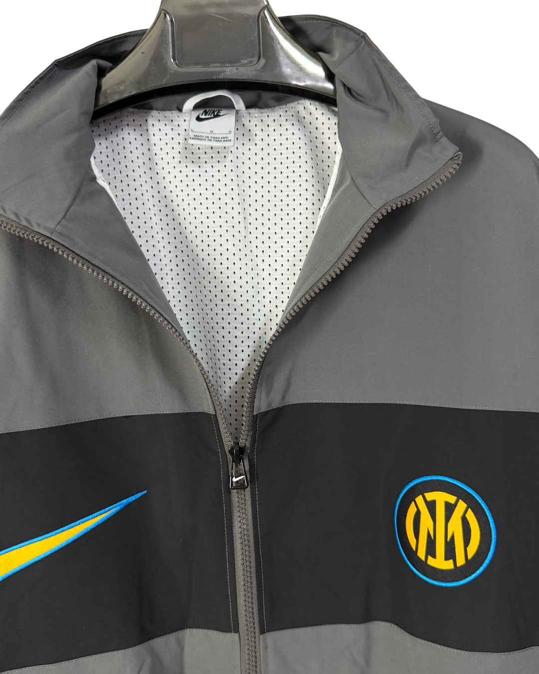 26/27 Inter Milan Gray Full Zipper Windbreaker - detail